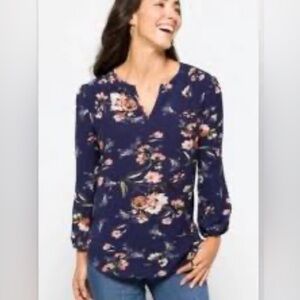 Fun 2 Fun Kenmore Split Neck Navy Floral Blouse NWOT Women’s Size Small